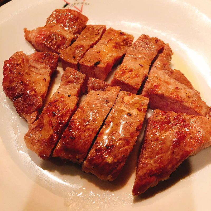 電殺名人岸氏の吉田豚(ヴァンピックル 銀座 （vinpicoeur）)