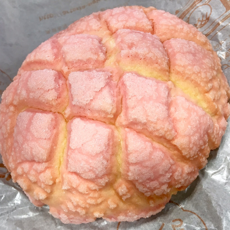 メロンパン いちご(アルテリアベーカリー 福岡二又瀬店)
