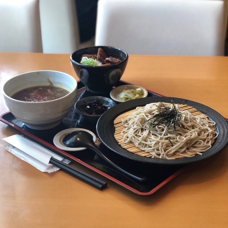 タレかつ丼とカレーせいろのセット(狸囃 本店 （タヌキバヤシ）)