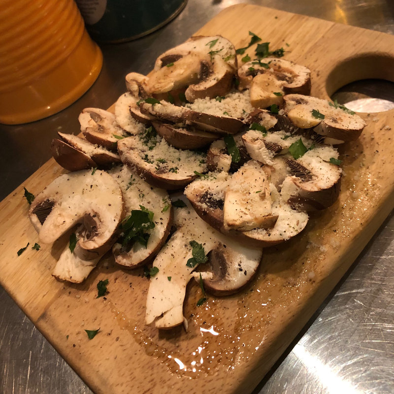 ブラウン マッシュルームのカルパチョ(トリッパイオ アトレ浦和店)