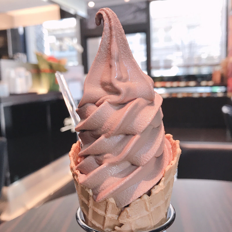 エクアドルショコラソフト(トシ ヨロイヅカ 東京)