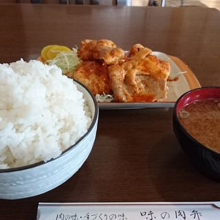 ジャンボ味噌焼定食(肉弁 )