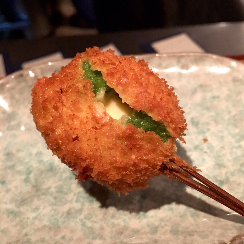 よもぎ麩とチーズ（串揚げ）(串揚げ ふくみみ)
