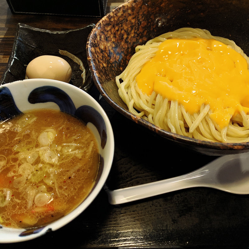 とろり半熟煮玉子入りつけめん(三ツ矢堂製麺 中目黒店 （【旧店名】フジヤマ製麺）)