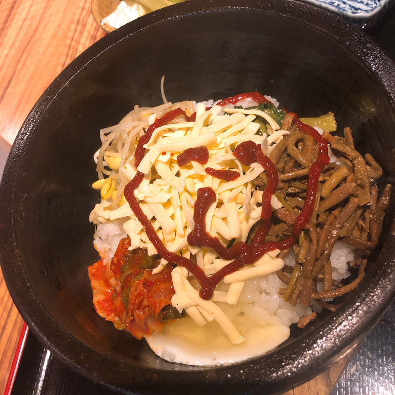 石焼ビビンバ（サラダスープ付）(炭火七輪焼 ホルモン寺)