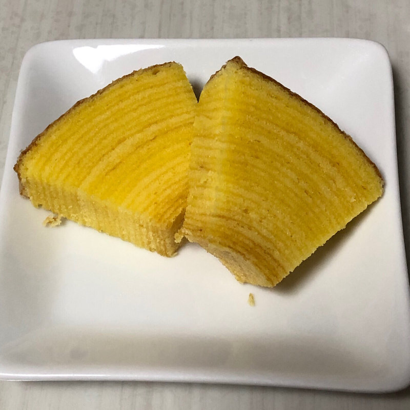 治一郎のバウムクーヘン カット(治一郎 グランフロント)