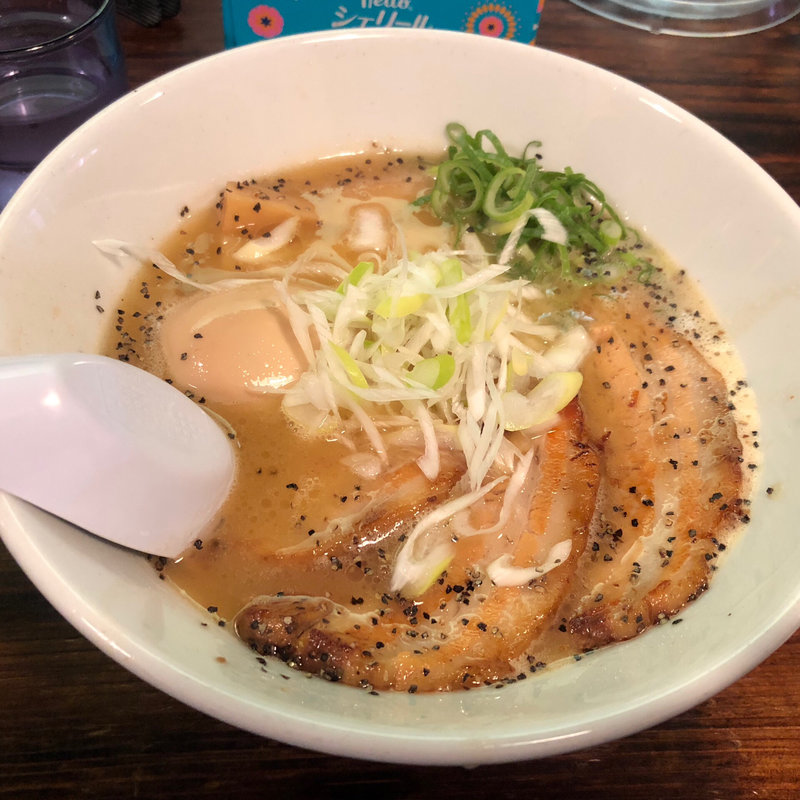 弐丸ラーメン特盛(いちまるらーめん )