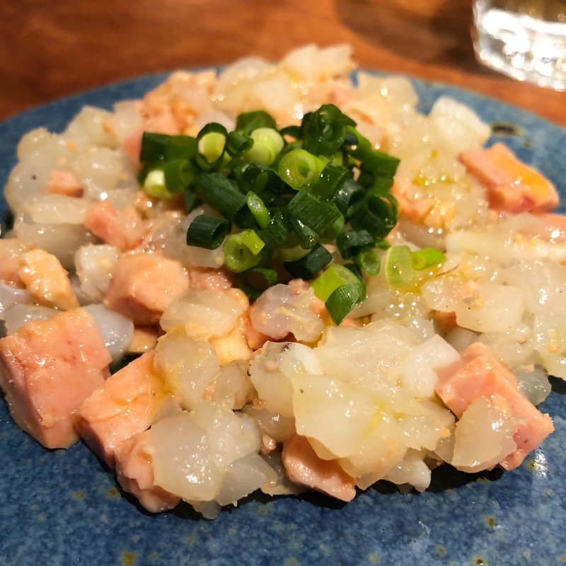 甲イカとあん肝のタルタル(あつあつ リ・カーリカ)