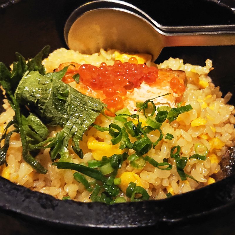 石焼きいくら銀鮭チャーハン(土間土間 平塚北口店 )