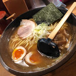 醤油らーめん