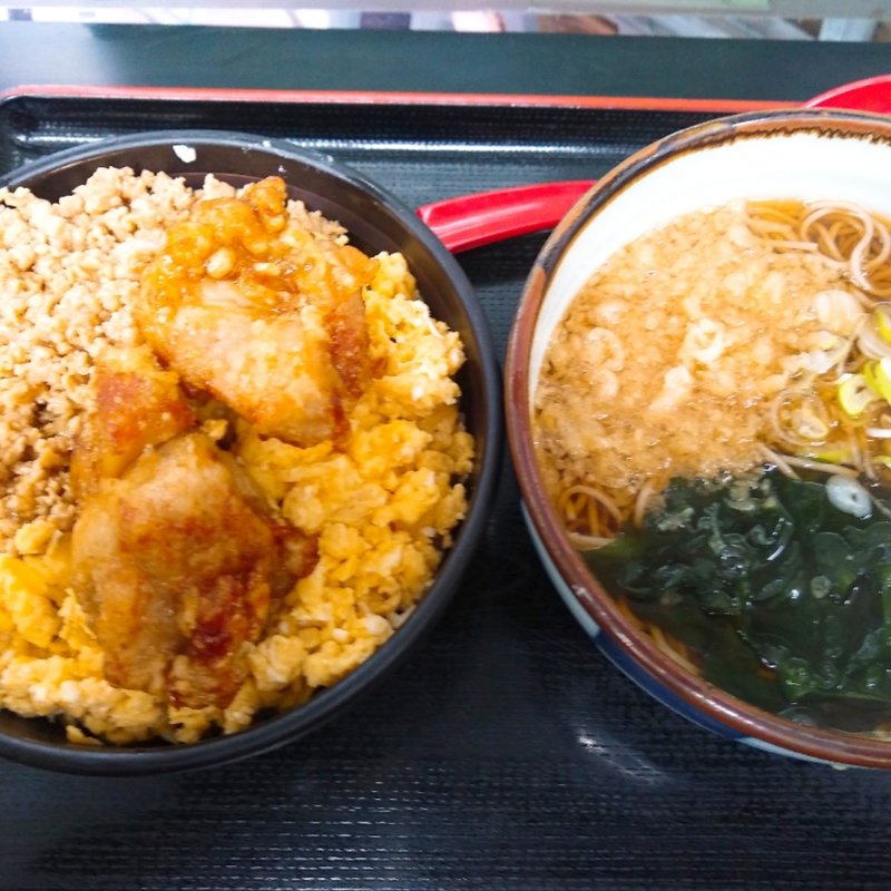 唐揚げ丼セット(山吹そば立喰 )