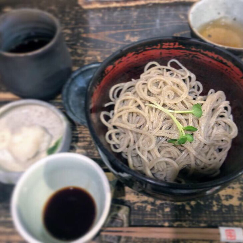 辛味大根粗挽き蕎麦(四天王寺 はやうち)