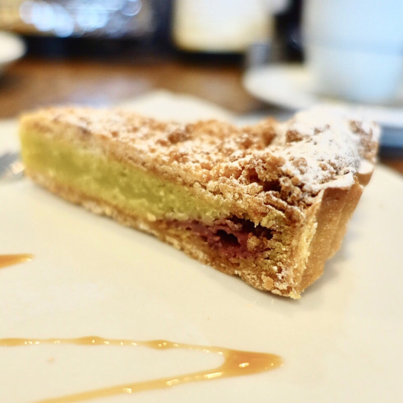 ピスタチオといちごのタルト(アトリエ・モリヒコ)