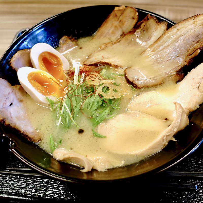 全粒粉麺　彩の輪　チャーシュー三昧（塩）(鶏そば 彩)