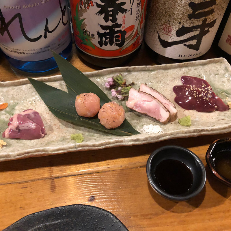 刺し身盛り(焼鳥 赫色)