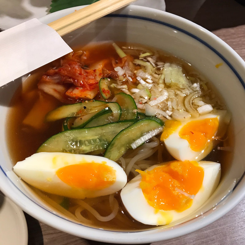 冷麺(肉と日本酒 )