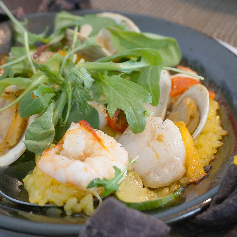 魚介のサフラン風味のパエリアセット(Natural Bar Hickory(ナチュラルバル・ヒッコリー))