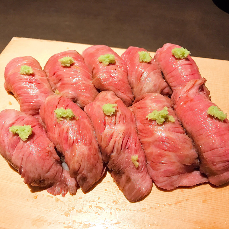 米沢牛炙り寿司(御八 渋谷駅前店)