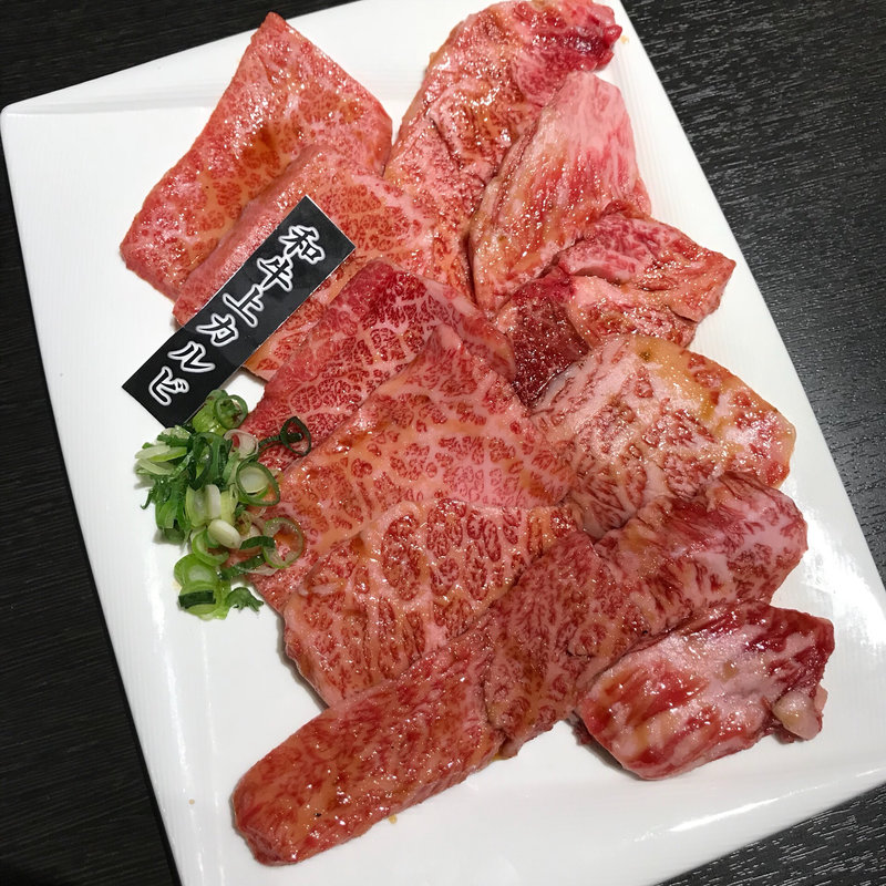 和牛カルビ(焼肉・薬膳ダイニング 華輪)