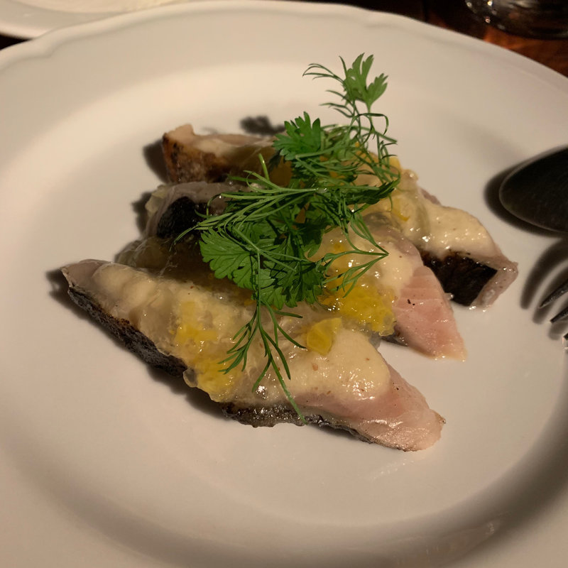 炙りサワラのカルパッチョ 柑橘ジュレソース(キュイジーヌ エ ヴァン アルル)