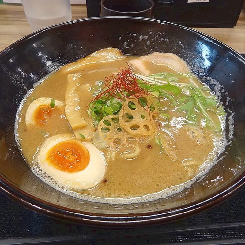 全粒粉麺・白湯そば（醤油）(鶏そば 彩の輪)