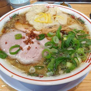 肉ワンタン醤油そば(伊吹商店 岸和田店)