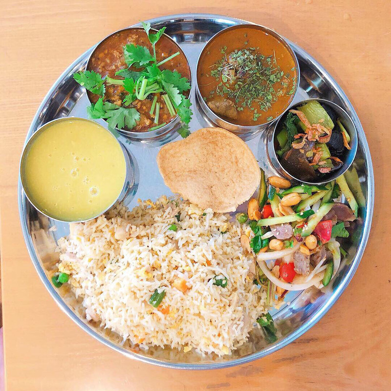 今週のカレー 「中華ターリー」トッピングカレー ポーク(アジアンダイニング カフェ&バー シャンティ)