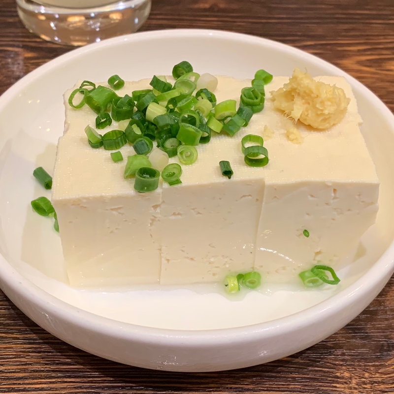 冷奴(こいしや豆腐)(典満餃子 （テンマンギョウザ）)