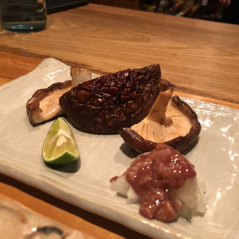 しいたけ 炭火焼(本店 並木橋 なかむら)