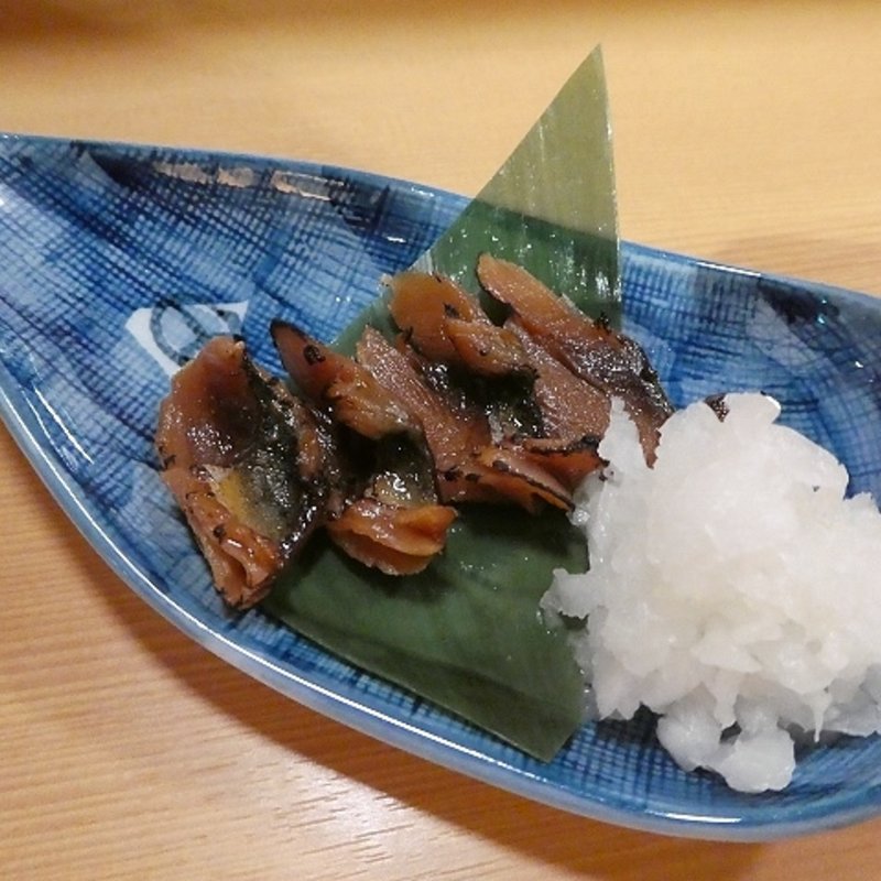 鯖へしこあぶり(日本酒 LARGO)