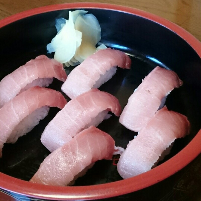 マグロにぎり(すし屋の中川 )