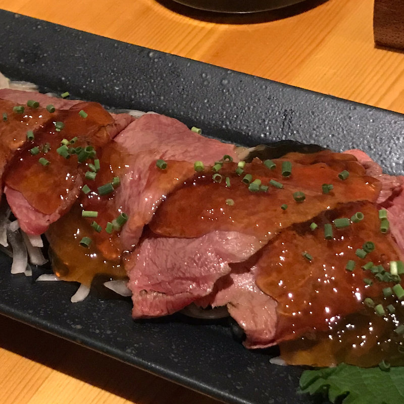 牛刺しの炙りジュレポン酢かけ(ぎん ぎんなべ)