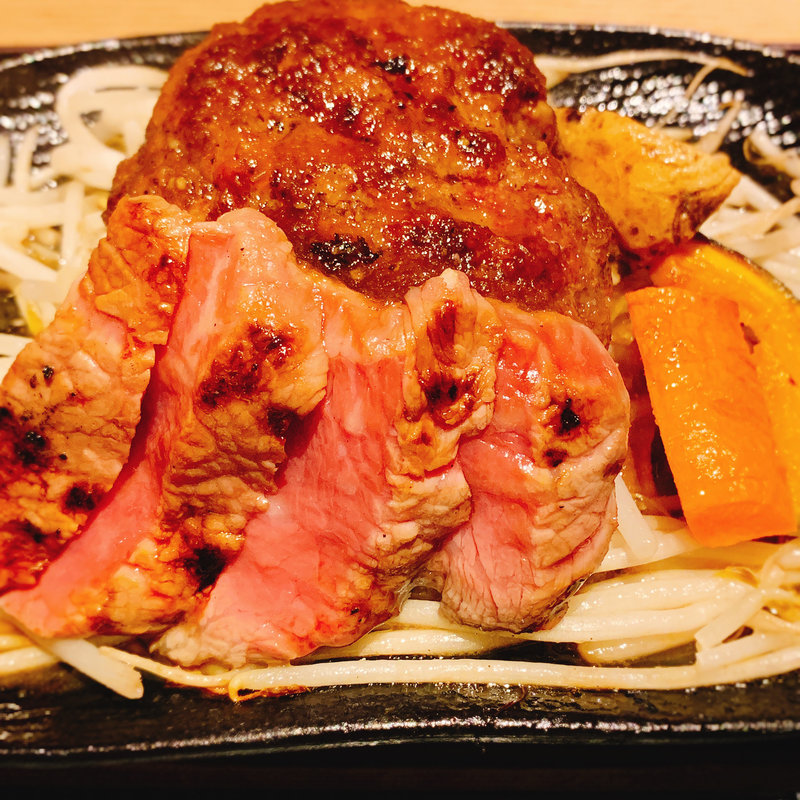 ビフテキバーグ(和牛贅沢ハンバーグ 翔山亭)