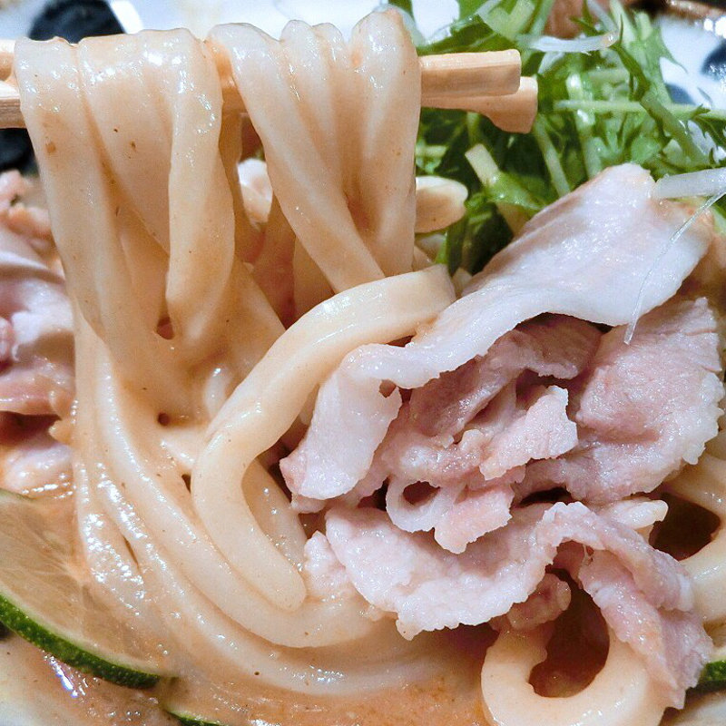 冷やし薬膳カレー酢橘しゃぶうどん(本町製麺所 天 本店)