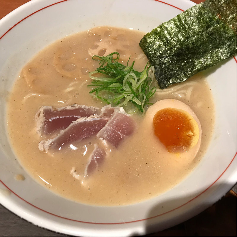 濃厚魚介そば(塩)(麺と心 7 )