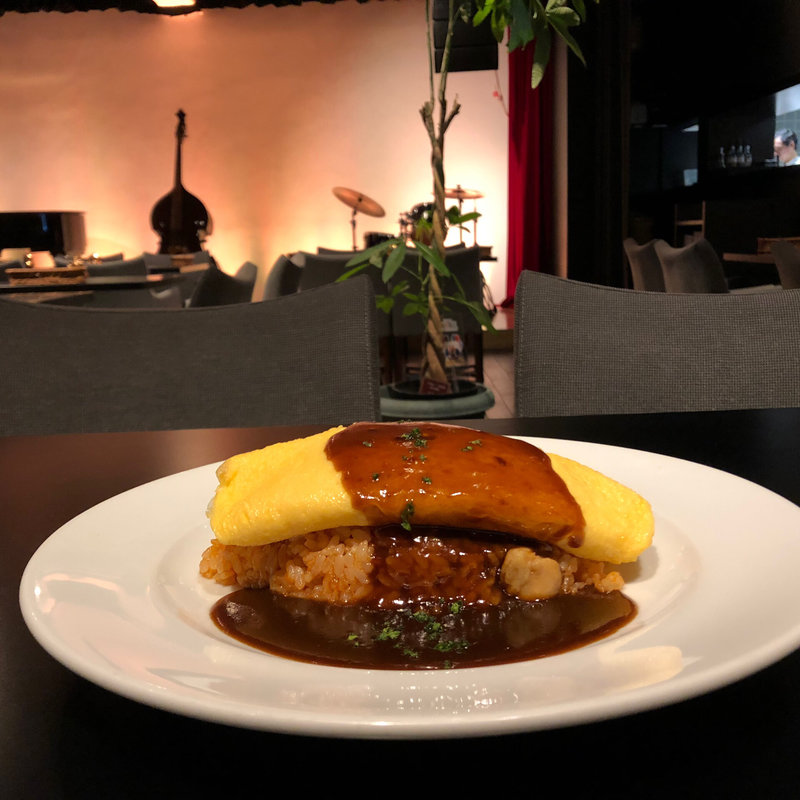 ふわふわたまごのせオムライス(URGE 高槻店)