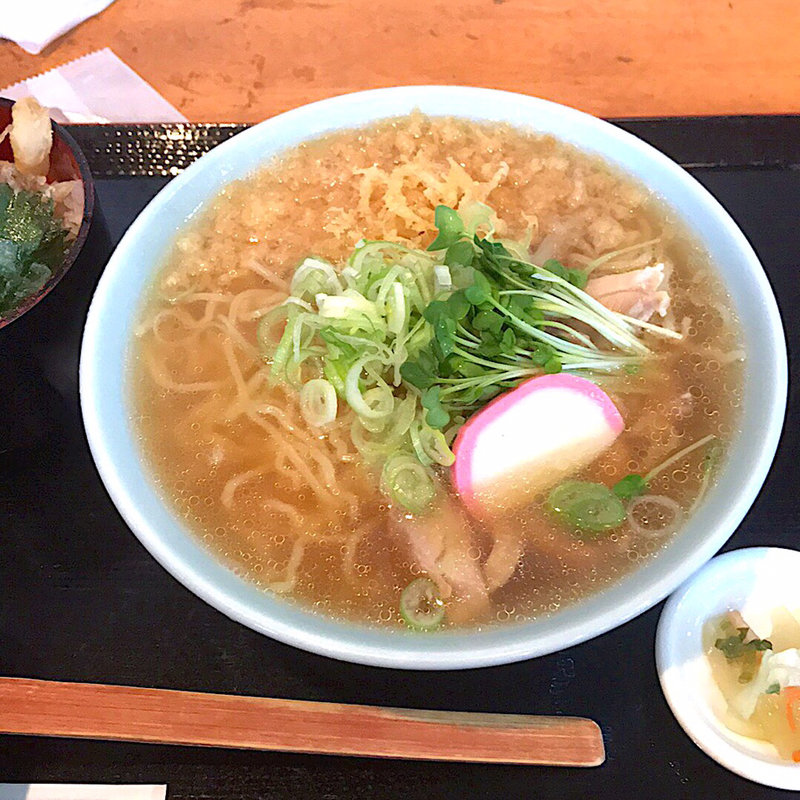 鳥中華(蔵舞たぬき （くらまいたぬき）)