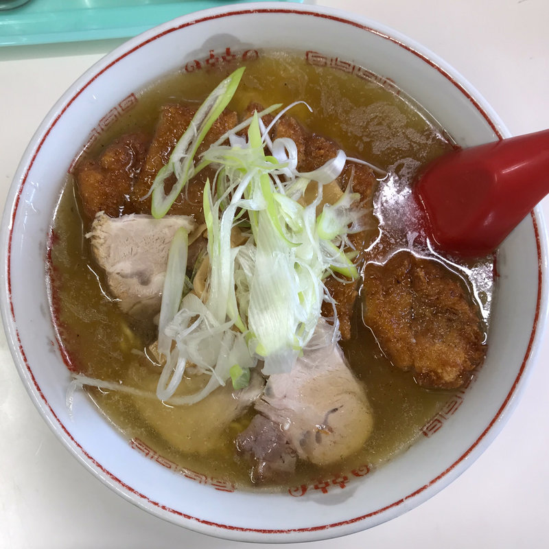 トンカツ塩ラーメン(龍宝)