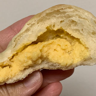 菊地農場の卵の自家製クリームパン(きんいろぱん屋 )