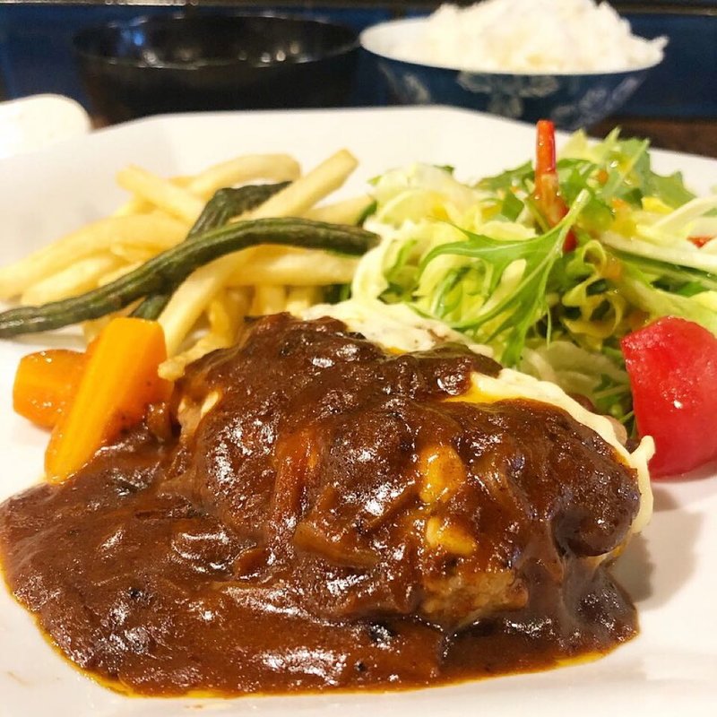 ハンバーグ(まんぼう食堂)