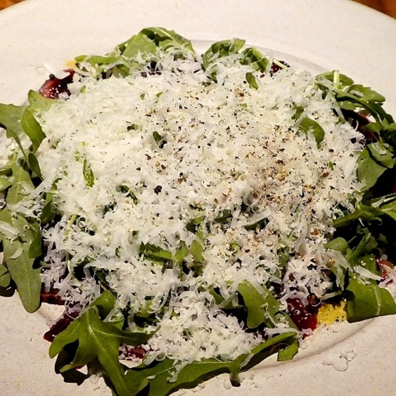 おおいた和牛レバー"藁焼き"レアカルパッチョ(炭火とワイン 天王寺店)