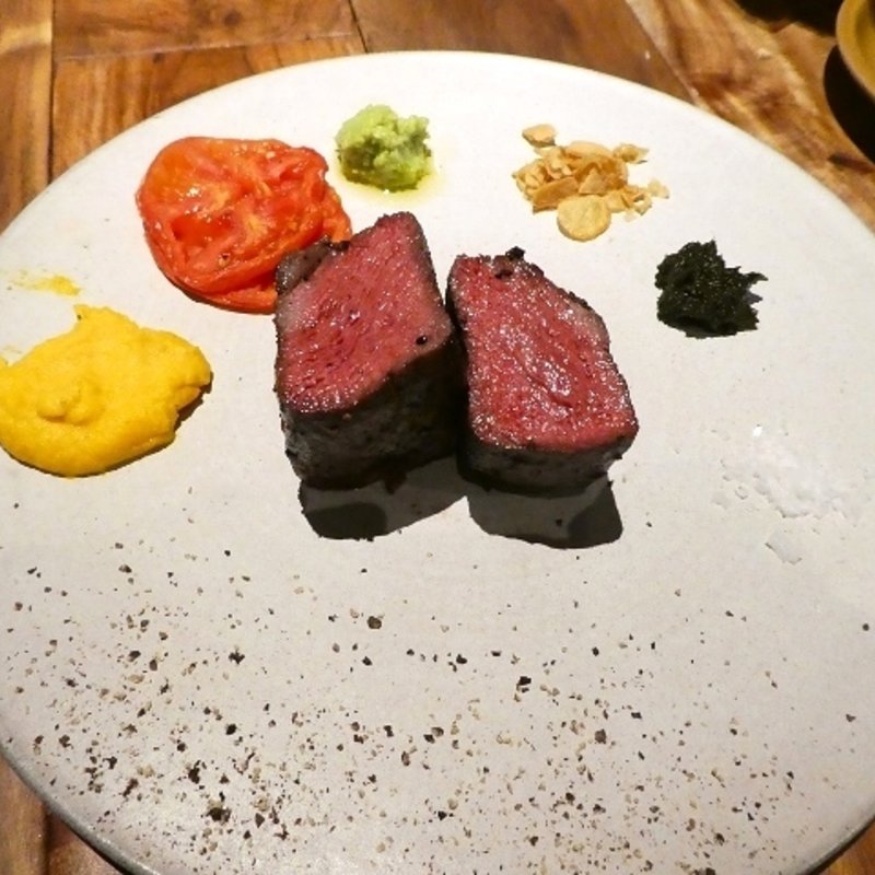 名物炭火焼き赤降りスペシャル(炭火とワイン 天王寺店)