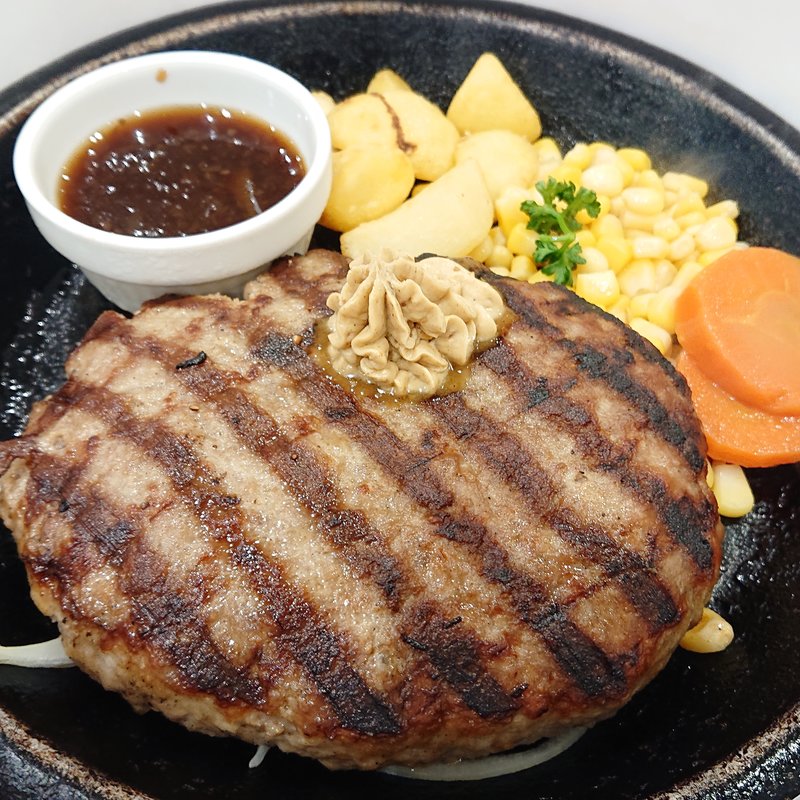 肉塊ハンバーグ300g(武蔵ハンバーグ グランツリー武蔵小杉店)