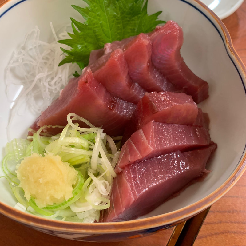 かつおの刺身(食事処 酒肴 水口)