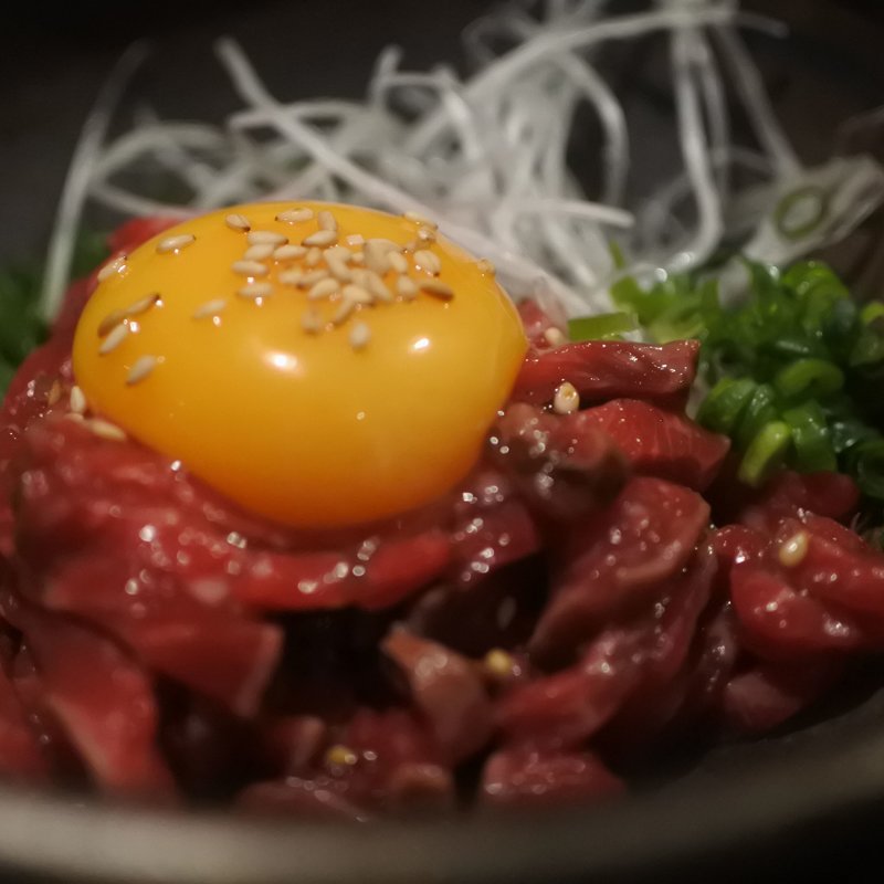 特上タンユッケ(炭焼肉 石田屋。トアロード)