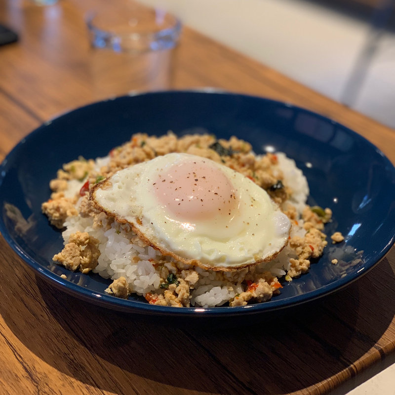 ガパオライス(葉もれ日)