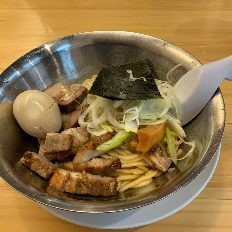 すごい煮干しオイルそば(らーめん 麺虎 )