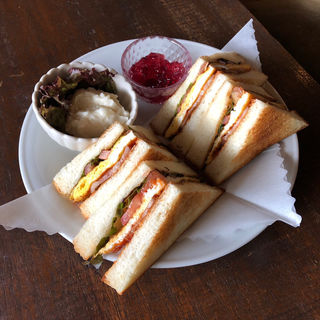 トーストサンドブランチ(cafe　マロニエ （マロニエ）)