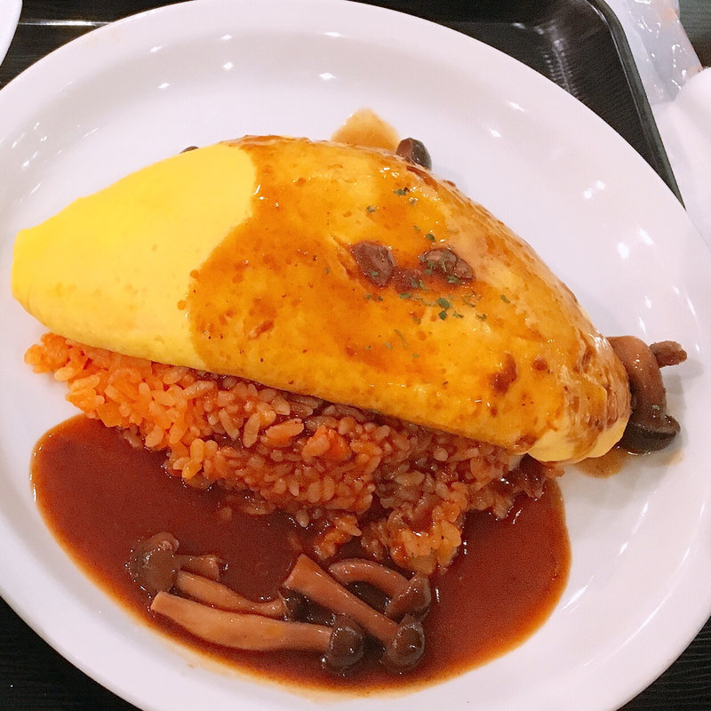 カニコロ付きとろとろオムライスセット(洋食家 ロンシャン)