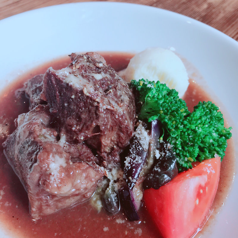 牛頰肉のワイン煮(GStamp tokyo)